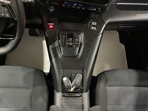 2025 Dizel Otomatik Fiat Doblo Combi Gri Gürel Tasarım Aksesuar Otomotiv San. Tic. Ltd. Şti.