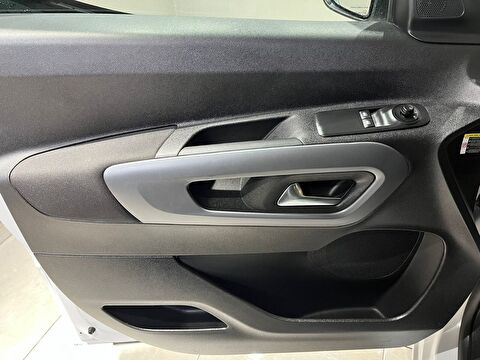 2025 Dizel Manuel Fiat Doblo Beyaz Gürel Tasarım Aksesuar Otomotiv San. Tic. Ltd. Şti.