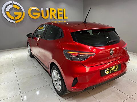 2023 Benzin Otomatik Renault Clio Kırmızı Gürel Tasarım Aksesuar Otomotiv San. Tic. Ltd. Şti.