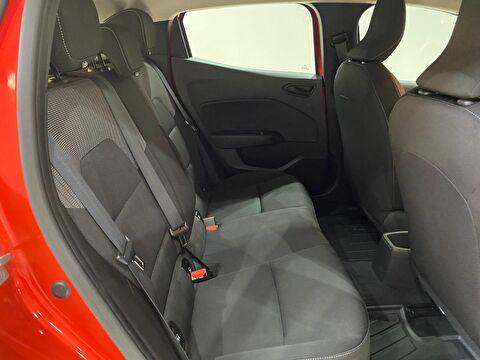 2023 Benzin Otomatik Renault Clio Kırmızı Gürel Tasarım Aksesuar Otomotiv San. Tic. Ltd. Şti.