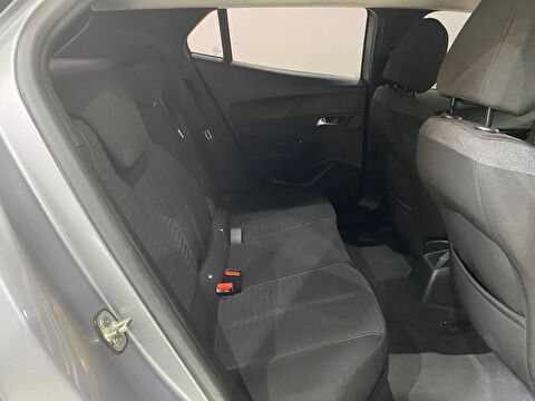 TaksitliOto.Net | 2.El Peugeot 2008 Crossover 1.2 PureTech Active | Manuel & Benzin | Gri | İzmir.2el 2020 Benzin Manuel Peugeot 2008 Gri Gürel Tasarım Aksesuar Otomotiv San. Tic. Ltd. Şti.