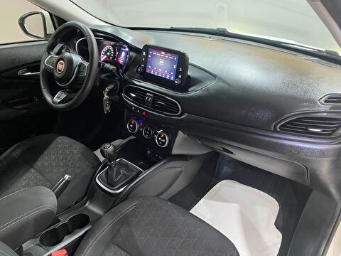 2021 Benzin Manuel Fiat Egea Cross Beyaz Gürel Tasarım Aksesuar Otomotiv San. Tic. Ltd. Şti.