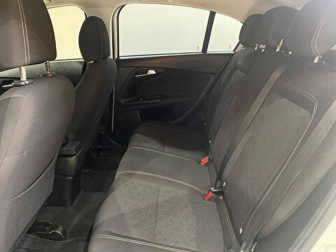 2021 Benzin Manuel Fiat Egea Cross Beyaz Gürel Tasarım Aksesuar Otomotiv San. Tic. Ltd. Şti.