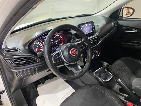 2021 Benzin Manuel Fiat Egea Cross Beyaz Gürel Tasarım Aksesuar Otomotiv San. Tic. Ltd. Şti.