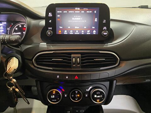 TaksitliOto.Net | 2.El Fiat Egea Cross 1.4 Fire Urban | Manuel & Benzin | Beyaz | İzmir.2el 2021 Benzin Manuel Fiat Egea Beyaz Gürel Tasarım Aksesuar Otomotiv San. Tic. Ltd. Şti.