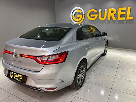 2023 Benzin Otomatik Renault Megane Gri Gürel Tasarım Aksesuar Otomotiv San. Tic. Ltd. Şti.