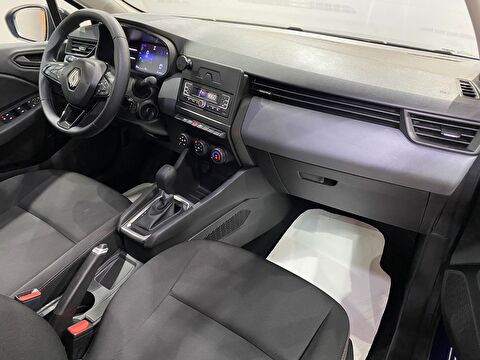 2023 Benzin Otomatik Renault Clio Mavi Gürel Tasarım Aksesuar Otomotiv San. Tic. Ltd. Şti.