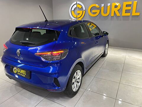 2023 Benzin Otomatik Renault Clio Mavi Gürel Tasarım Aksesuar Otomotiv San. Tic. Ltd. Şti.