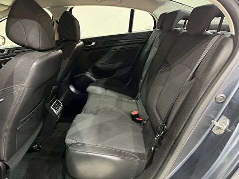 2023 Benzin Otomatik Renault Megane Gri Gürel Tasarım Aksesuar Otomotiv San. Tic. Ltd. Şti.