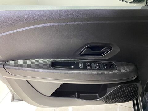 2023 Benzin Otomatik Renault Taliant Gri Gürel Tasarım Aksesuar Otomotiv San. Tic. Ltd. Şti.