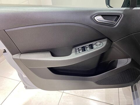 2026 Benzin Otomatik Renault Clio Gri Gürel Tasarım Aksesuar Otomotiv San. Tic. Ltd. Şti.