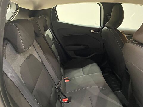 2026 Benzin Otomatik Renault Clio Gri Gürel Tasarım Aksesuar Otomotiv San. Tic. Ltd. Şti.