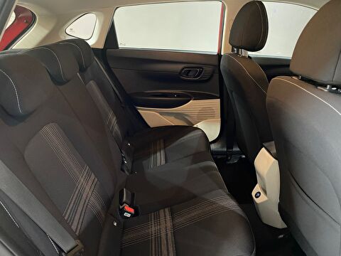 2021 Benzin Otomatik Hyundai i20 Kırmızı Gürel Tasarım Aksesuar Otomotiv San. Tic. Ltd. Şti.