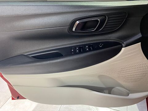 2021 Benzin Otomatik Hyundai i20 Kırmızı Gürel Tasarım Aksesuar Otomotiv San. Tic. Ltd. Şti.