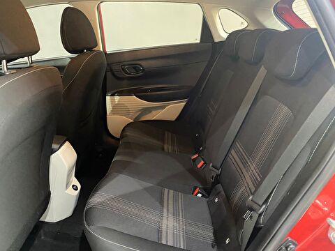 2021 Benzin Otomatik Hyundai i20 Kırmızı Gürel Tasarım Aksesuar Otomotiv San. Tic. Ltd. Şti.