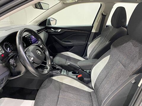 2022 Benzin Otomatik Skoda Scala Gri Gürel Tasarım Aksesuar Otomotiv San. Tic. Ltd. Şti.