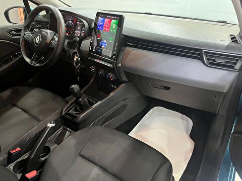 2022 Benzin Manuel Renault Clio Mavi Gürel Tasarım Aksesuar Otomotiv San. Tic. Ltd. Şti.