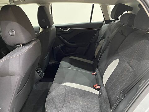 2023 Benzin Otomatik Skoda Scala Gümüş Gri Gürel Tasarım Aksesuar Otomotiv San. Tic. Ltd. Şti.