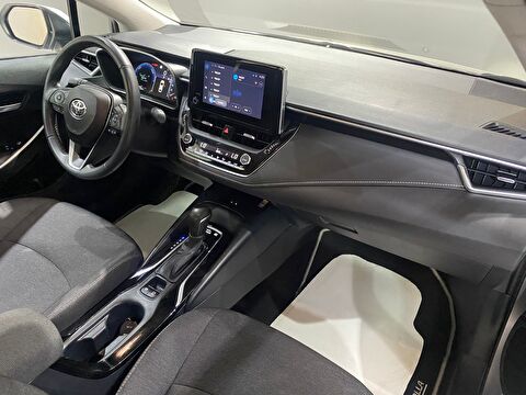 2024 Hybrid Otomatik Toyota Corolla Gri Gürel Tasarım Aksesuar Otomotiv San. Tic. Ltd. Şti.