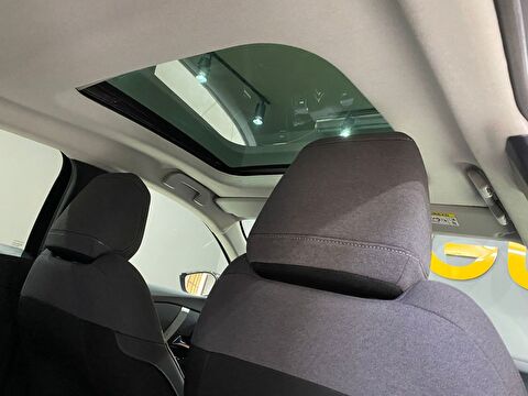 2023 Benzin Otomatik Citroen C4 Siyah Gürel Tasarım Aksesuar Otomotiv San. Tic. Ltd. Şti.