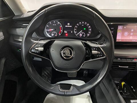 2022 Hybrid Otomatik Skoda Octavia Gümüş Gri Gürel Tasarım Aksesuar Otomotiv San. Tic. Ltd. Şti.