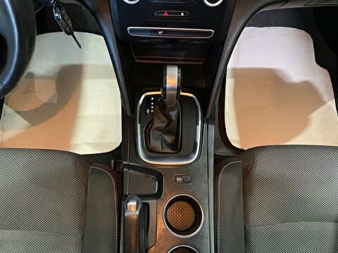 2022 Benzin Otomatik Renault Megane Beyaz Gürel Tasarım Aksesuar Otomotiv San. Tic. Ltd. Şti.