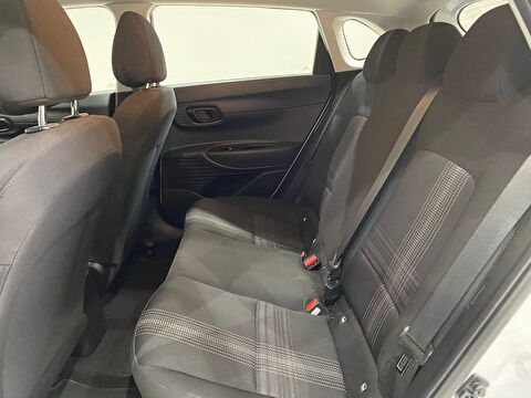 2024 Benzin Otomatik Hyundai i20 Beyaz Gürel Tasarım Aksesuar Otomotiv San. Tic. Ltd. Şti.