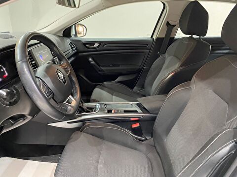 2023 Benzin Otomatik Renault Megane Beyaz Gürel Tasarım Aksesuar Otomotiv San. Tic. Ltd. Şti.