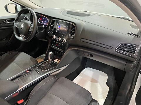 2023 Benzin Otomatik Renault Megane Beyaz Gürel Tasarım Aksesuar Otomotiv San. Tic. Ltd. Şti.