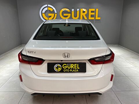 2022 Benzin Otomatik Honda City Beyaz Gürel Tasarım Aksesuar Otomotiv San. Tic. Ltd. Şti.