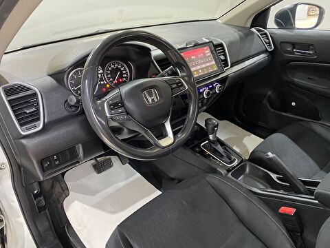 2022 Benzin Otomatik Honda City Beyaz Gürel Tasarım Aksesuar Otomotiv San. Tic. Ltd. Şti.