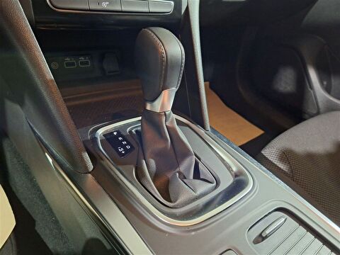 renault, megane, sedan 1.3 tce touch edc, otomatik, benzin 2.el otomobil | renew 9