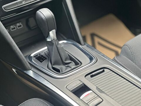 renault, megane, sedan 1.3 tce touch edc, otomatik, benzin 2.el otomobil | renew 18