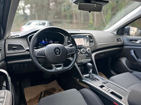 renault, megane, sedan 1.3 tce touch edc, otomatik, benzin 2.el otomobil | renew 12