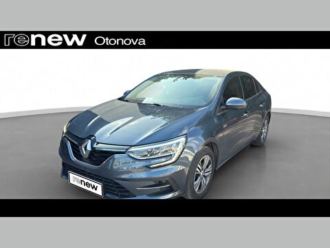 Sedan 1.3 TCe Touch EDC, 2. el otomobil | renew