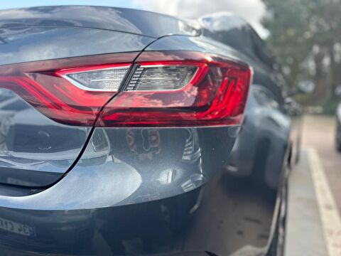 renault, megane, sedan 1.3 tce touch edc, otomatik, benzin 2.el otomobil | renew 23