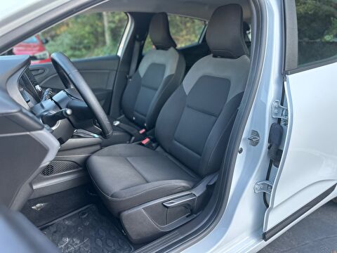renault, clio, hatchback 1.0 tce joy x-tronic, otomatik, benzin 2.el otomobil | renew 9