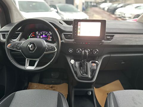 renault, kangoo multix, combi 1.3 tce ıconic edc, otomatik, benzin 2.el otomobil | renew 15