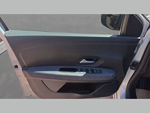 dacia, sandero, 1.0 tce expression, manuel, benzin 2.el otomobil | renew 24
