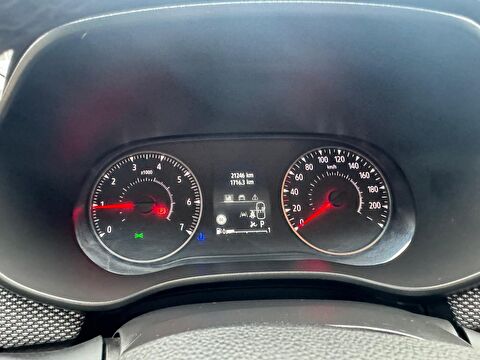 dacia, sandero, hatchback 1.0 tce stepway expression otomatik, otomatik, benzin 2.el otomobil | renew 15