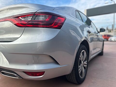 renault, megane, sedan 1.3 tce touch edc, otomatik, benzin 2.el otomobil | renew 14