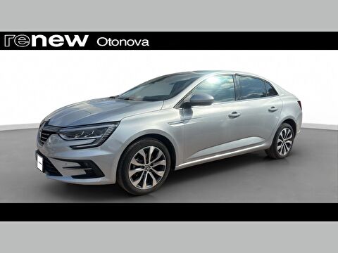 Sedan 1.3 TCe Icon EDC, 2. el otomobil | renew