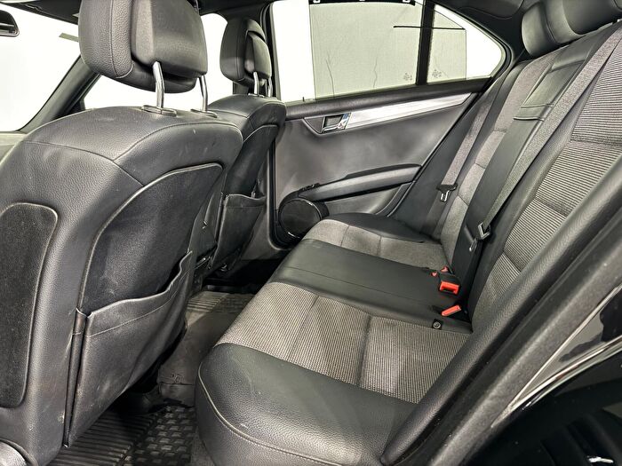 Mercedes-Benz C Serisi 20
