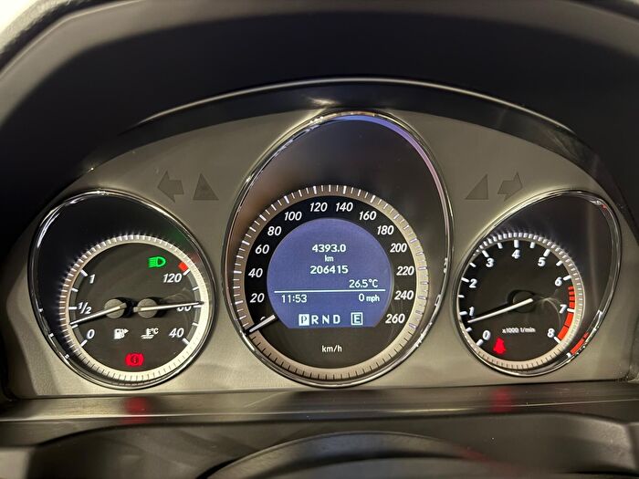 Mercedes-Benz C Serisi 27