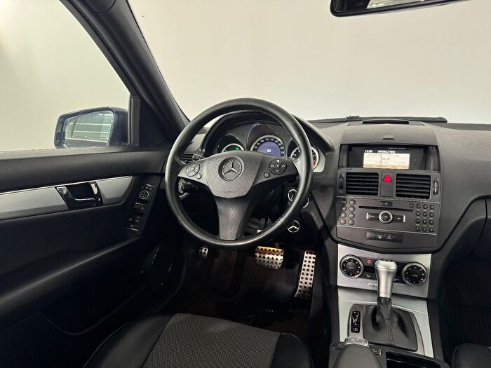 Mercedes-Benz C Serisi 13