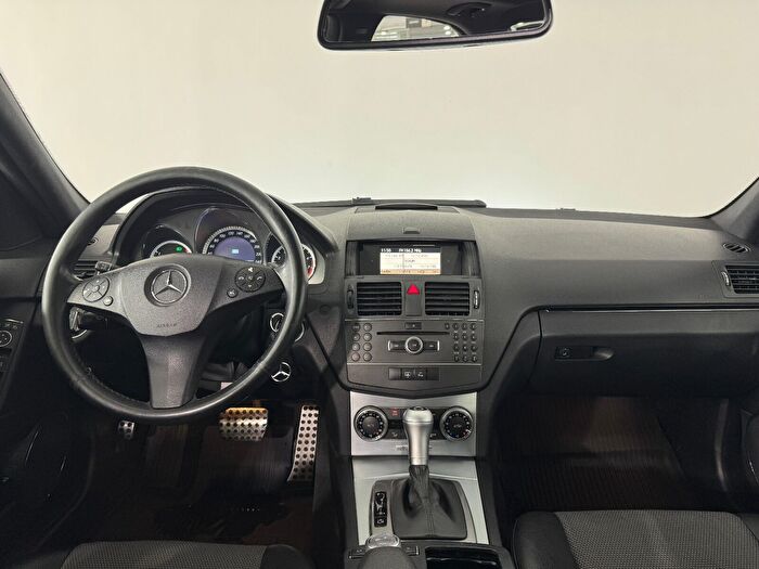 Mercedes-Benz C Serisi 12