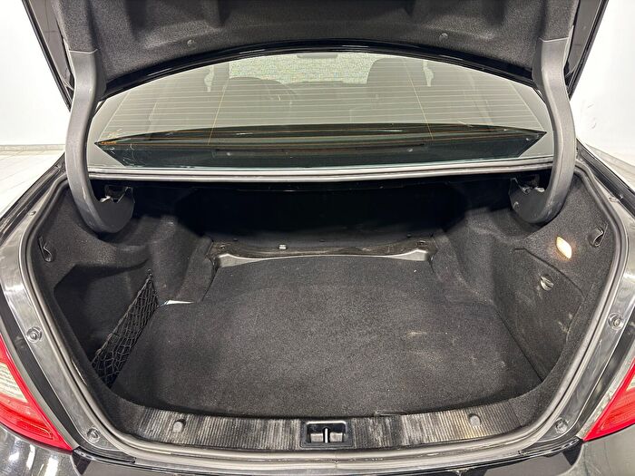 Mercedes-Benz C Serisi 30