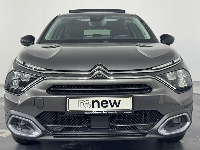 Citroen C4 1.2 PureTech Shine Bold EAT8 araç görseli 11