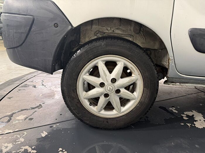 Renault Kangoo Multix Combi 1.5 DCI Authentique araç görseli 24
