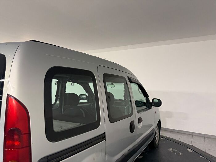 Renault Kangoo Multix Combi 1.5 DCI Authentique araç görseli 11